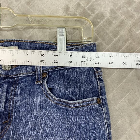 Levis 505 Womens 4 Short Denim Jeans Blue 505 Straight Leg Medium Wash Stretch - Picture 6 of 16